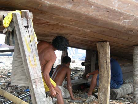 Boat bulding in Bira